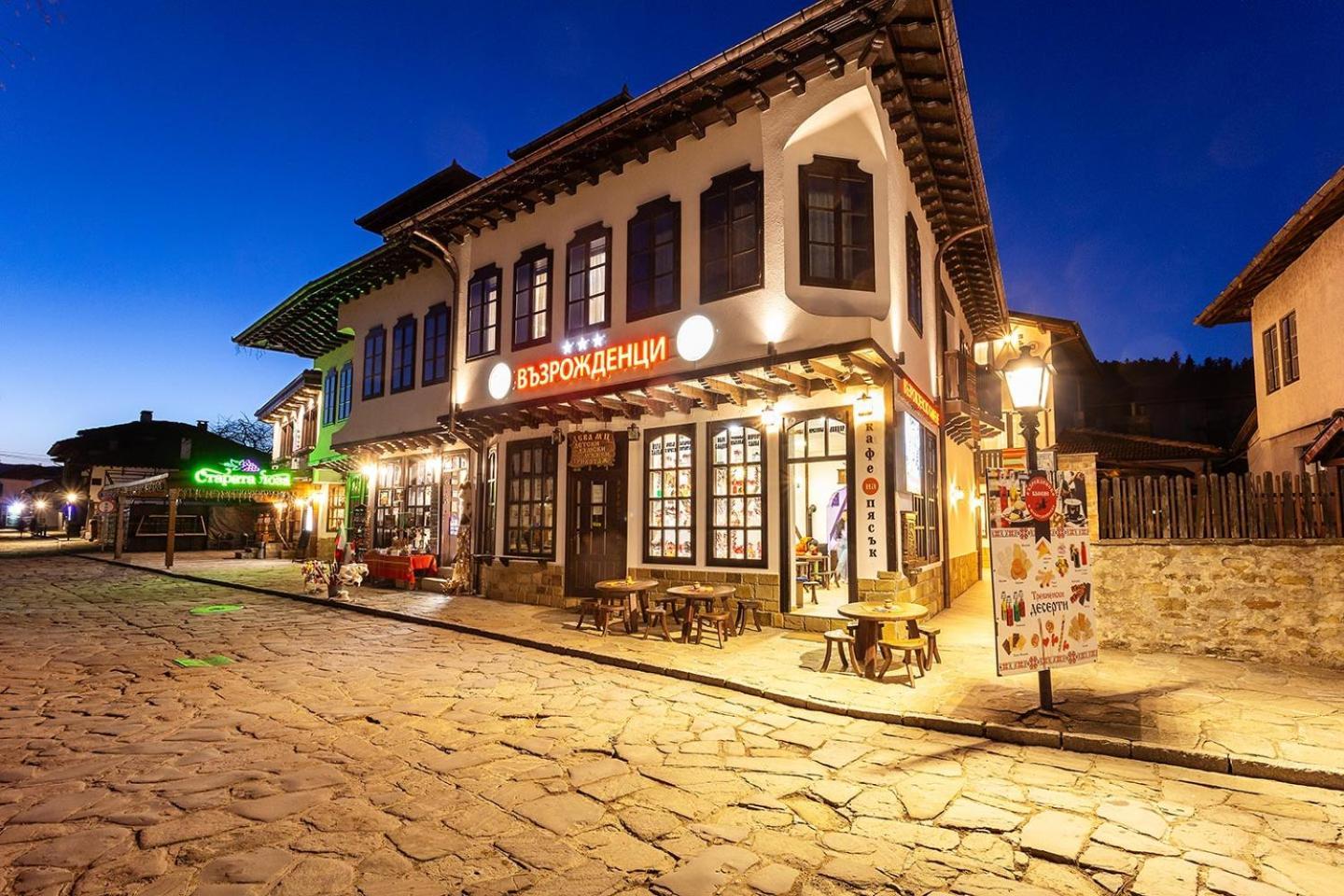 Отель Complex Vazrozhdentsi Трявна Экстерьер фото